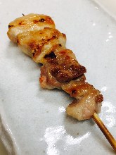 Grilled chicken thigh skewer