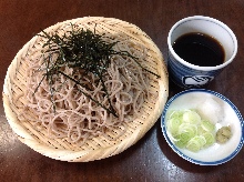 Chilled buckwheat noodles without broth