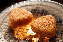 Grilled rice ball