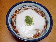 Buckwheat noodles with grated yam