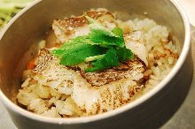 Tai dashi chazuke kamameshi (sea bream and pot rice with broth)
