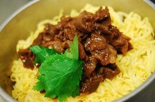 Simmered beef kamameshi (pot rice)