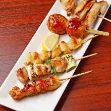 Assorted grilled chicken skewers, 5 kinds