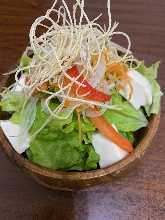 Tofu salad with sesame sauce