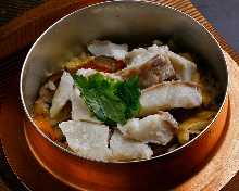 Sea bream Kamameshi (pot rice)