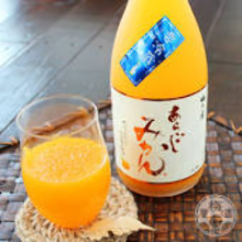 Aragoshi Mikanshu (coarsely strained Mandarin orange liqueur)