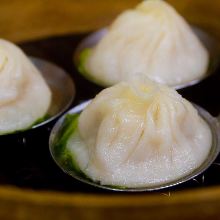 Xiaolongbao (soup dumplings)