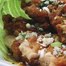 Fried chicken with seasoning sauce