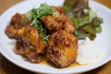 Fried chicken with tartar sauce