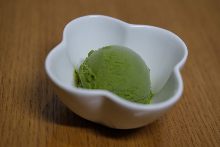 Matcha ice cream