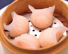 Steamed shrimp dumplings