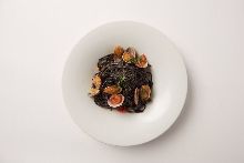 Pasta with squid ink sauce