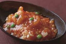 Stir-fried shrimp in chili sauce