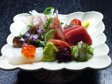 Assorted sashimi