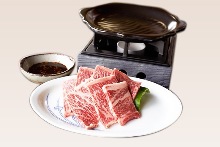 Ceramic plate grilled Kobe beef shabu with certificate