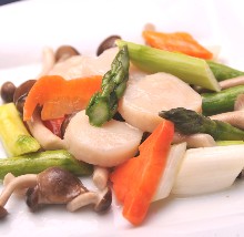 Stir-fried scallop and vegetables