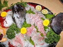 Sea bream sugata-zukuri (sliced sashimi served maintaining the look of the whole fish)