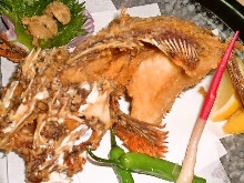 Deep-fried whole marbled rockfish