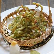 Dried Squid Tempura with Aosa Seaweed Flavor