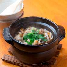 Cooked young chicken Hagama rice