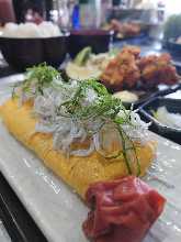 Set Meal with Shirasu Topped Dashimaki