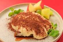 Classic tiramisu with seasonal fruits