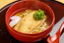 Wheat noodles with sweet fried tofu