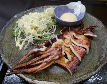 Lightly-dried squid