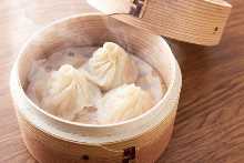 Xiaolongbao (soup dumplings)