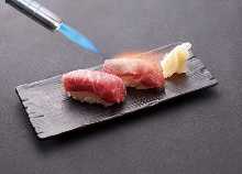 Seared beef sushi