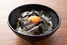 Tamagokake gohan (rice with raw egg)