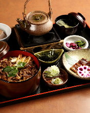 Simmered beef rice bowl