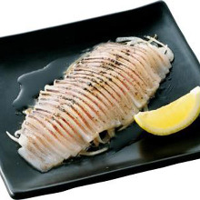 Squid sashimi cut into fine strips