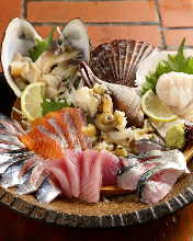 Assorted sashimi