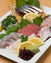 Assorted sashimi