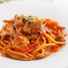 Tomato cream sauce pasta with shrimp