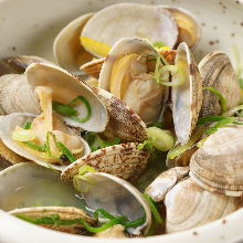 Manila clams steamed in white wine