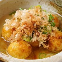 Takoyaki (octopus balls)