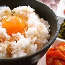 Tamagokake gohan (rice with raw egg)