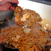 Yakisoba noodles with sauce