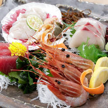 Assorted sashimi