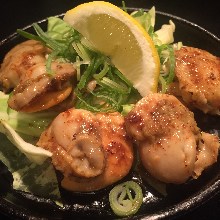 Grilled scallop with butter