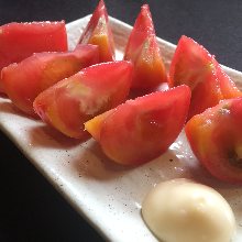 Sliced tomatoes