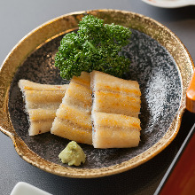 Grilled eel without seasoning