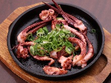 Grilled squid tentacles with butter