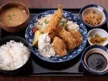 Fillet cutlet and fried shrimp meal set