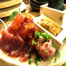 Assorted sashimi