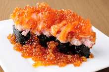 Gunkan sushi rolls