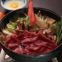 (From 2 People)Kobe Beef Sukiyaki (Kobe Beef Superb Lean Meat) Served with Potted Vegetables