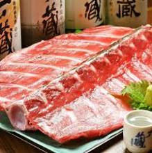 Nakaochi (tuna rib) scrape on the bone